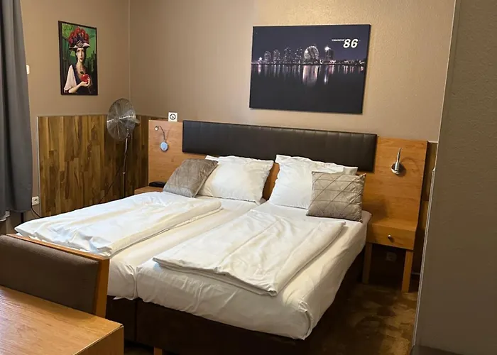 Hotel Expo Frankfurt City Centre